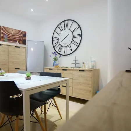 Porta Di Ponte Bed & Breakfast 4*